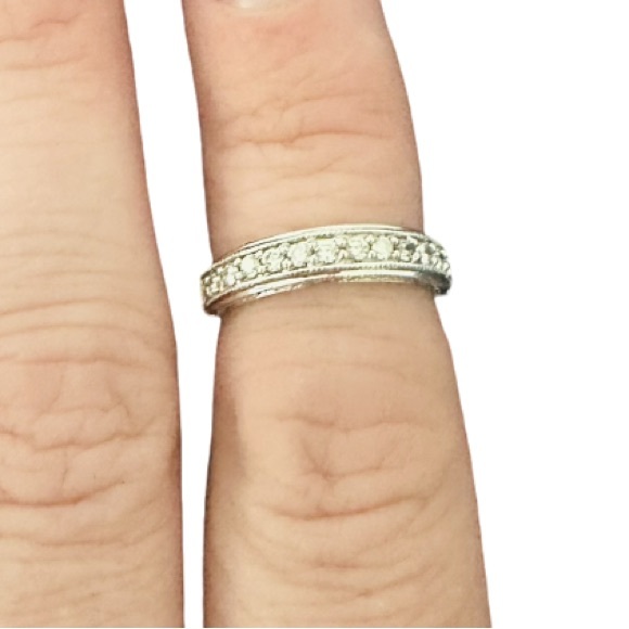 Diamond engagement ring Size 5 - Picture 5 of 5